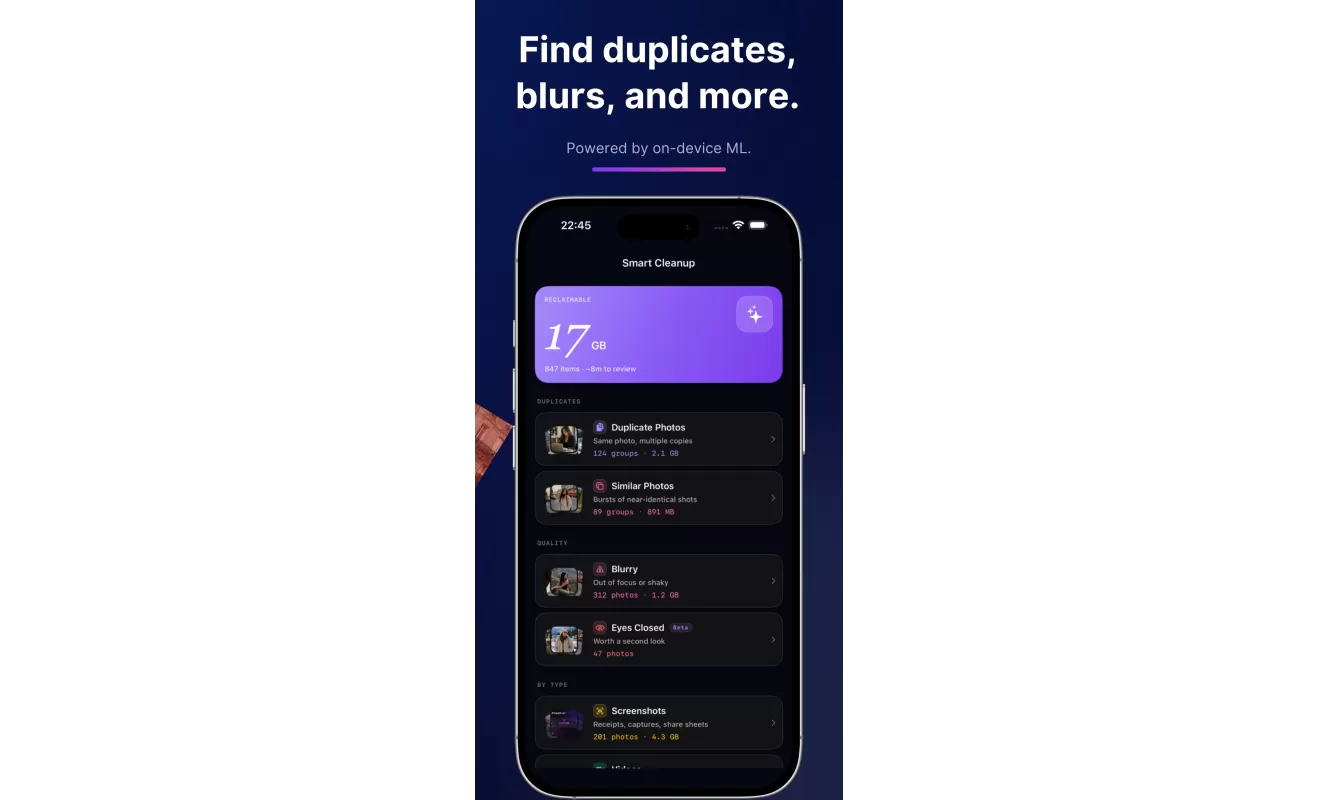 Fovelox Smart Cleanup screen listing duplicates, similar photos, blurry photos, and screenshots
